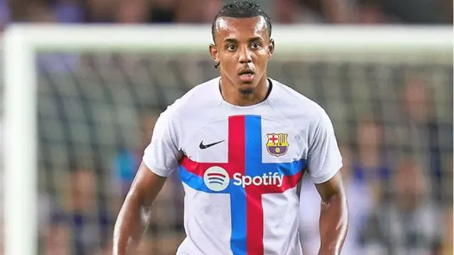 巴萨主场战胜瓦拉多利德，继续领跑积分榜