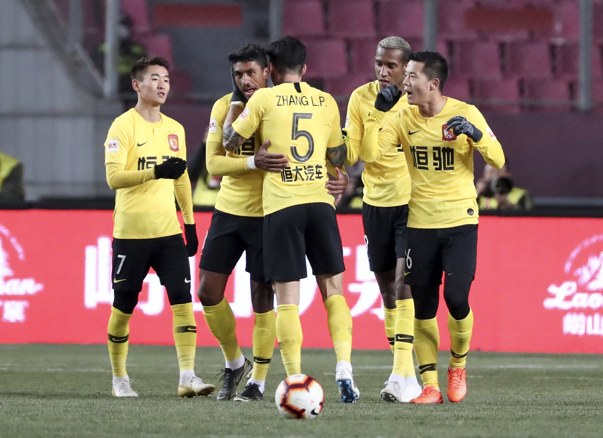 包含河北华夏幸福队掌握对战节奏，取得关键胜利的词条