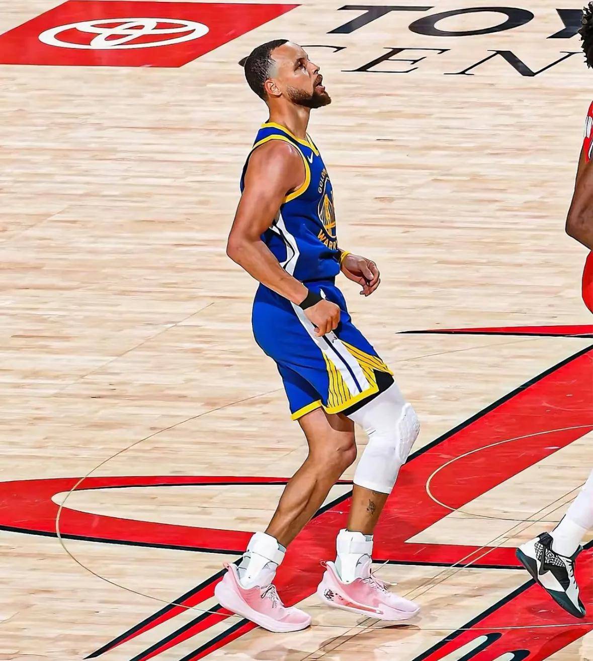 火箭力克国王，赢得开门红