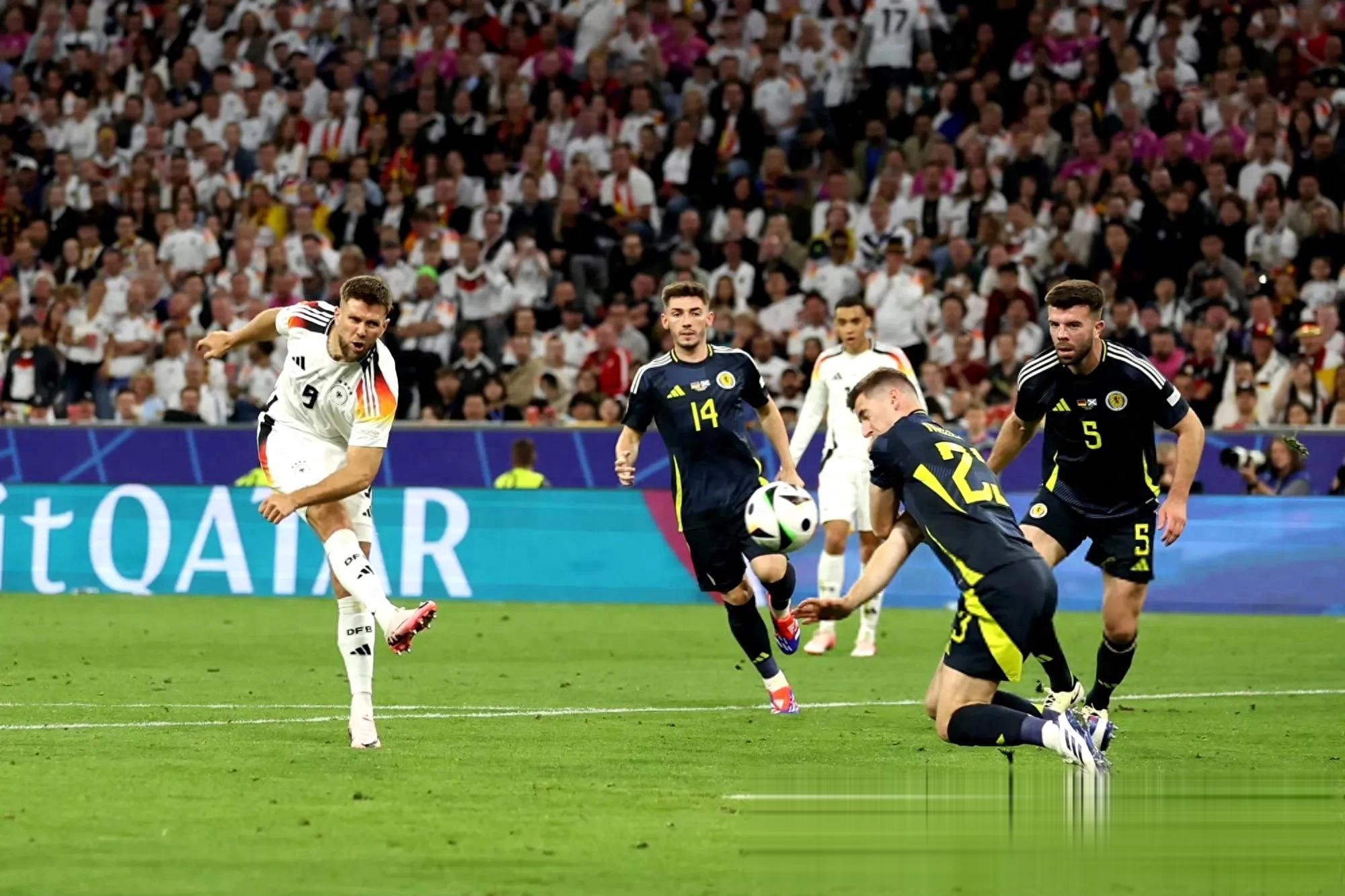 欧洲杯:德国队不敌法国队输掉首场比赛 欧洲杯:德国队不敌法国队输掉首场比赛