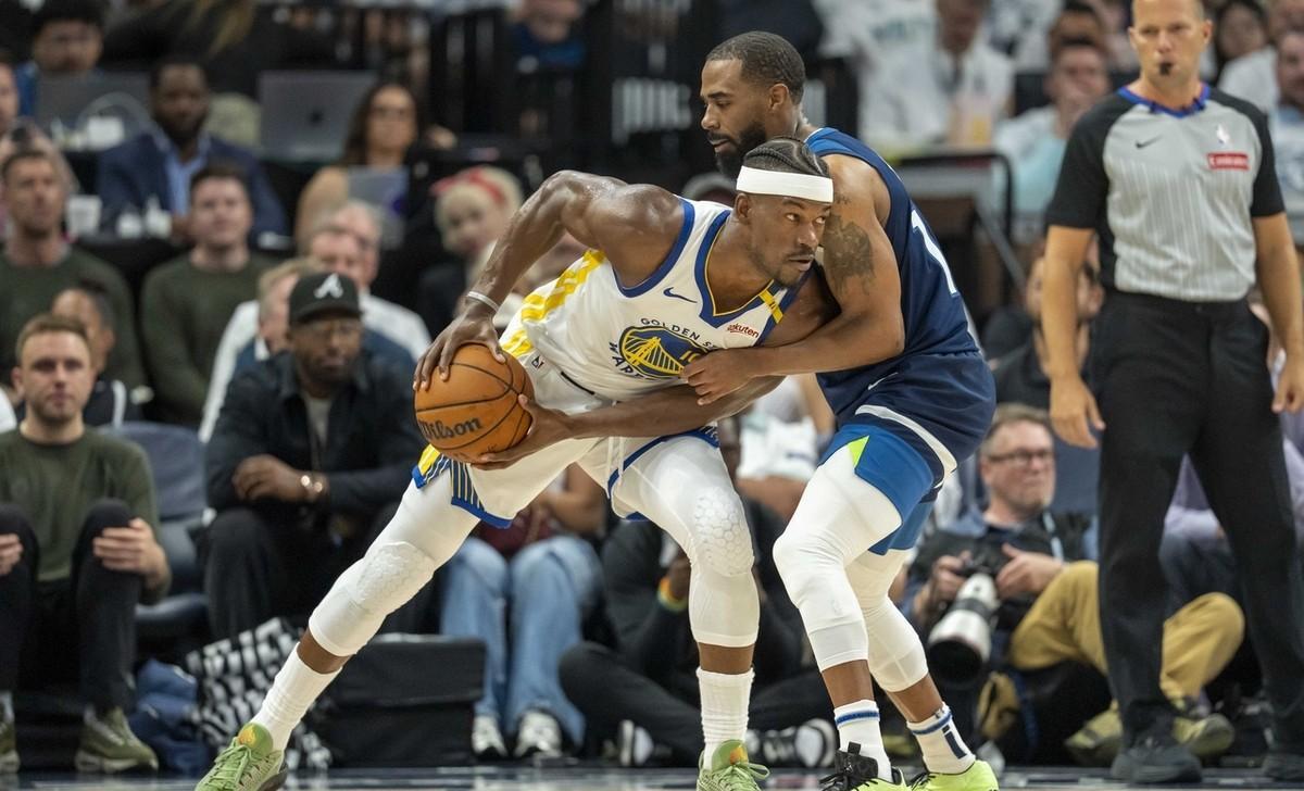 浙江队完胜尼克斯，库里带队取胜